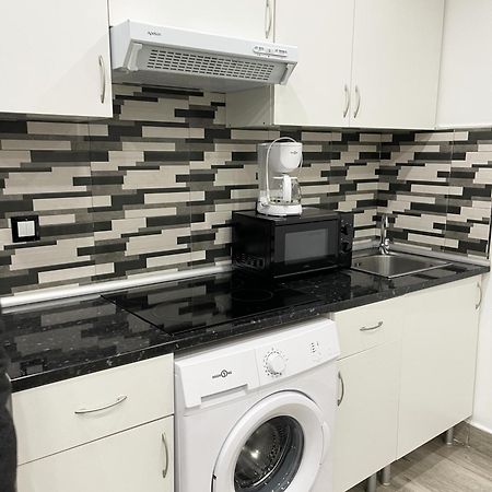 Apartments Near Metro マドリード エクステリア 写真